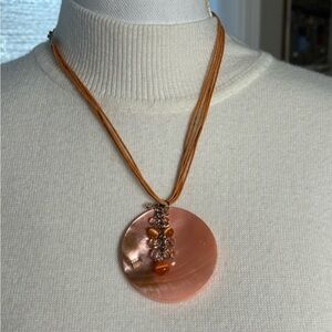 Chic Shell Pendant Necklace